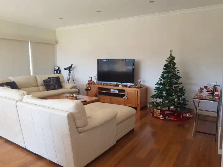 Sixth view of Homely house listing, 18 Bluewater Court, Portland VIC 3305