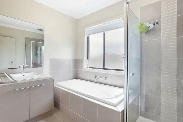 Sixth view of Homely house listing, 2 Hidden Valley Drive, Tarneit VIC 3029
