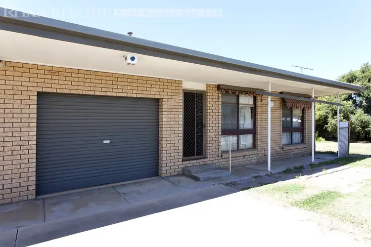 2/585 Heathwood Avenue, Lavington NSW 2641