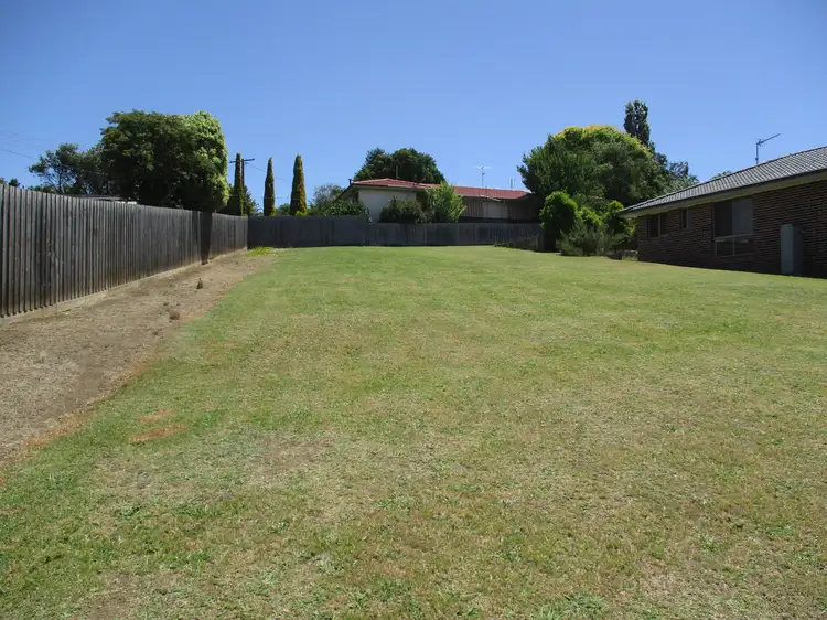 15 Boanyoo Street, Drouin VIC 3818