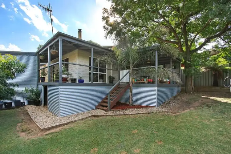 7 FEATHERTOP STREET, Tawonga VIC 3697