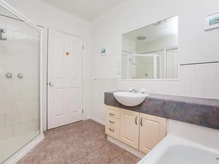 Sixth view of Homely townhouse listing, 1/27 Warrs Road, Maribyrnong VIC 3032