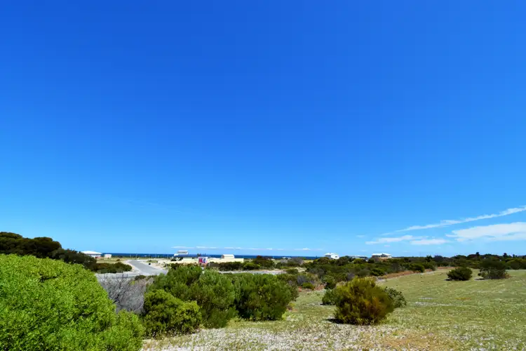 10 Peregrine Drive, Marion Bay SA 5575