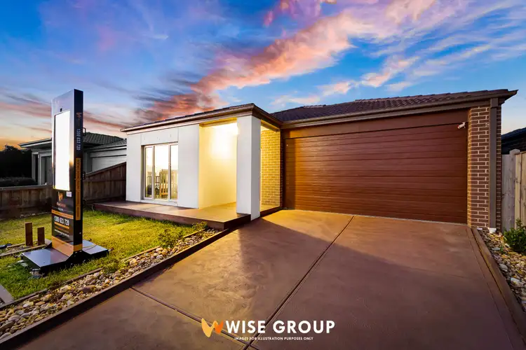 15 Naas Road, Clyde North VIC 3978