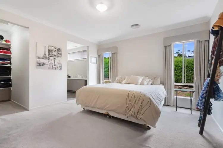 Fifth view of Homely house listing, 38 Kamanari Court, Drouin VIC 3818