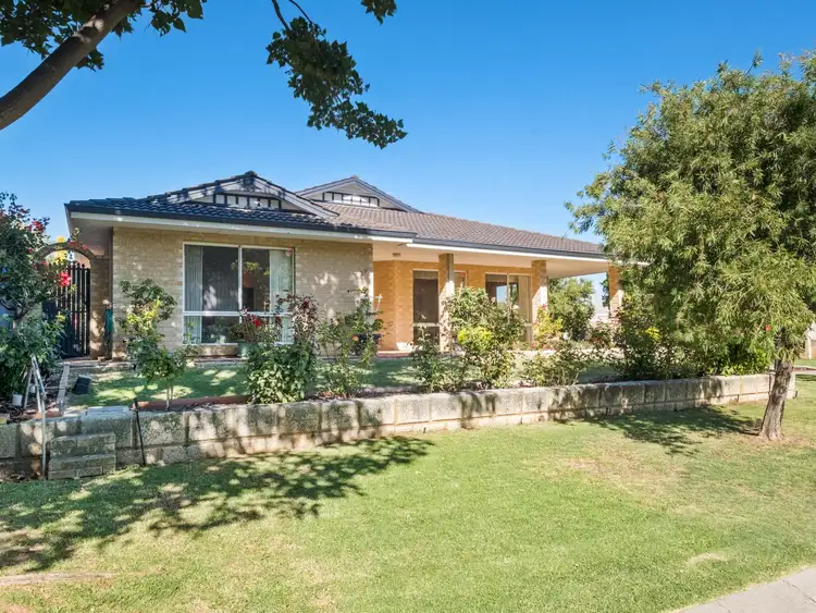 29 River Bank Boulevard, South Guildford WA 6055