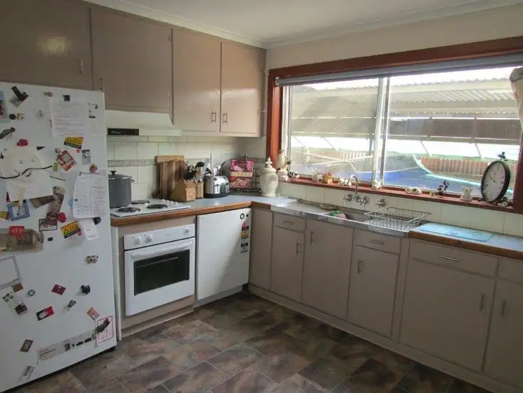 Fourth view of Homely house listing, 8 Craig Avenue, Warracknabeal VIC 3393