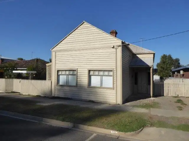 15 Scott Street, Warracknabeal VIC 3393