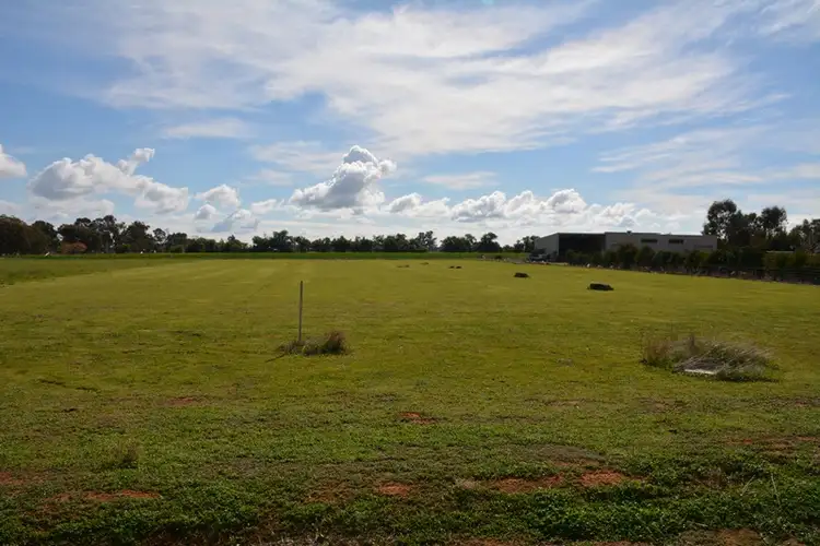 7 Cahills Road, Yarrawonga VIC 3730