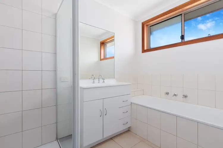 Fourth view of Homely unit listing, 1/6B Hatfield Drive, Drouin VIC 3818