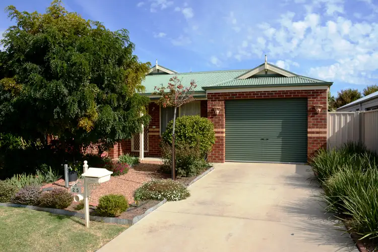 25 Derry Drive, Yarrawonga VIC 3730