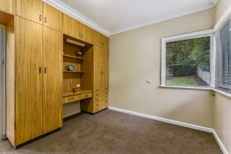 Sixth view of Homely house listing, 15 Renfrey Place, Mount Gambier SA 5290