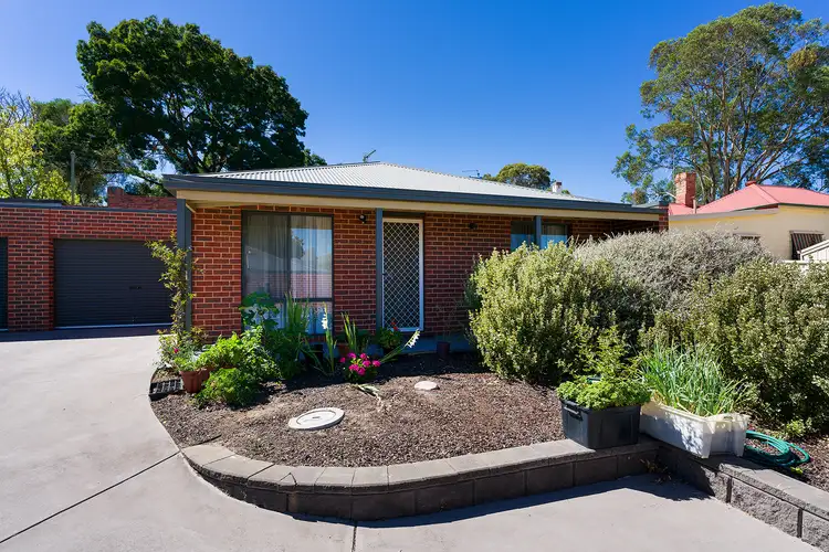 Unit 2 308 Barker Street, Castlemaine VIC 3450