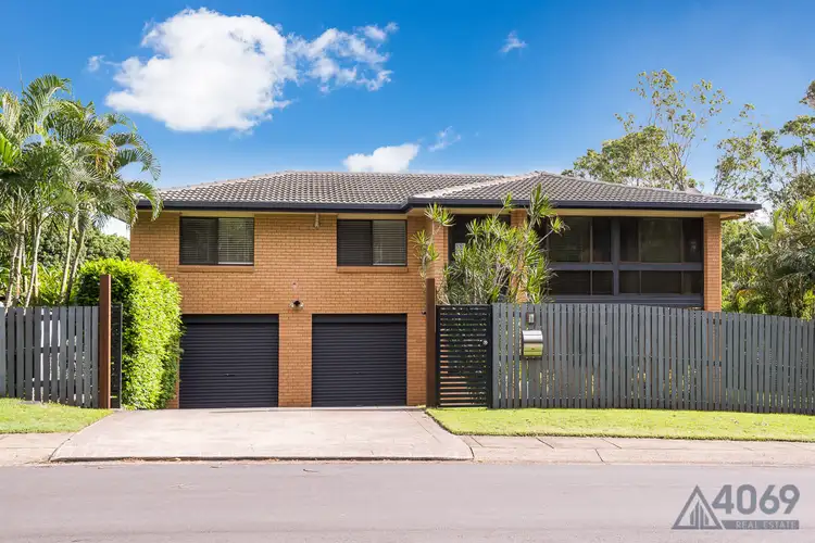 1 Winking Street, Chapel Hill QLD 4069