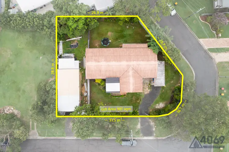 7 Edson Street, Kenmore QLD 4069