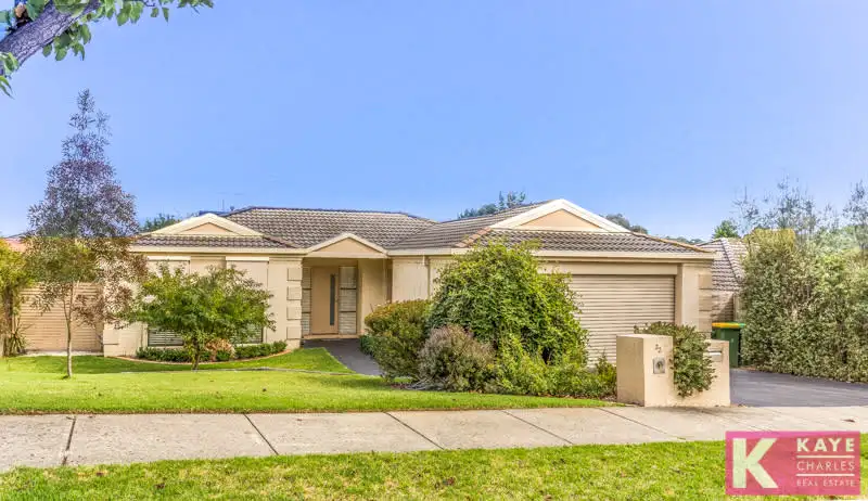 Main view of Homely house listing, 32 Grange Circuit, Beaconsfield VIC 3807