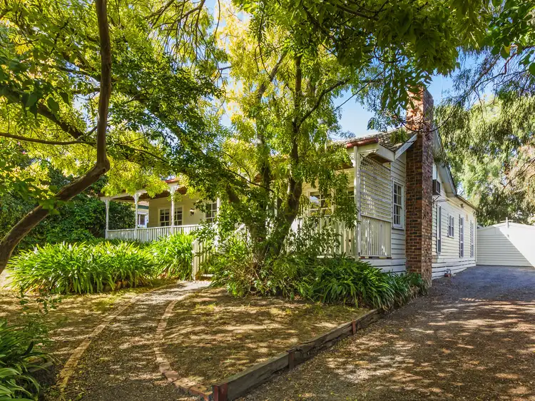 70 Faraday Road, Croydon South VIC 3136