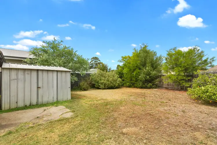 Fifth view of Homely house listing, 8 Fitzroy Street, Sale VIC 3850