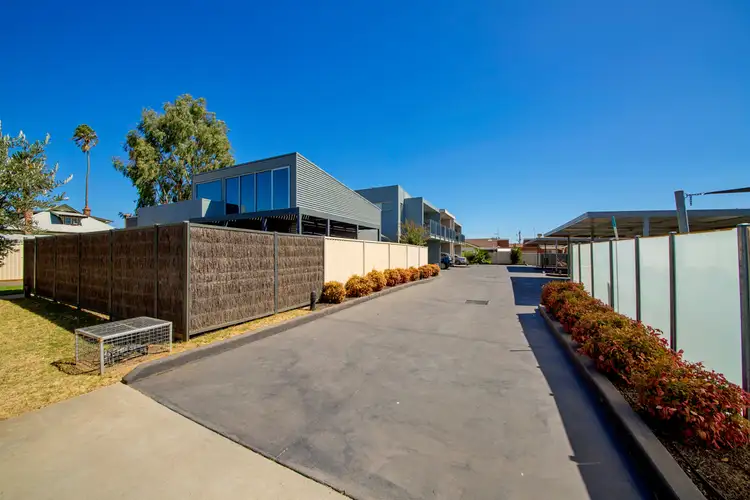 3/21 Bank Street, Yarrawonga VIC 3730
