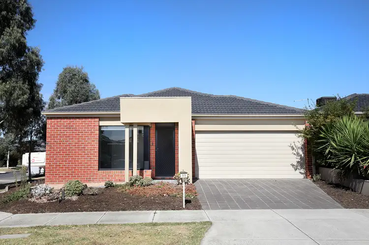 11 Cassinias Grove, Mernda VIC 3754