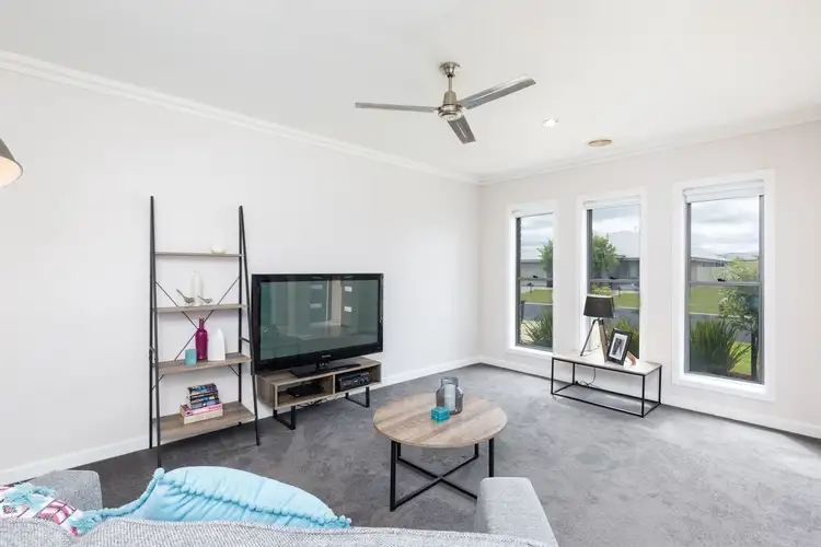 Seventh view of Homely house listing, 5 Lumidin Boulevard, Mount Gambier SA 5290