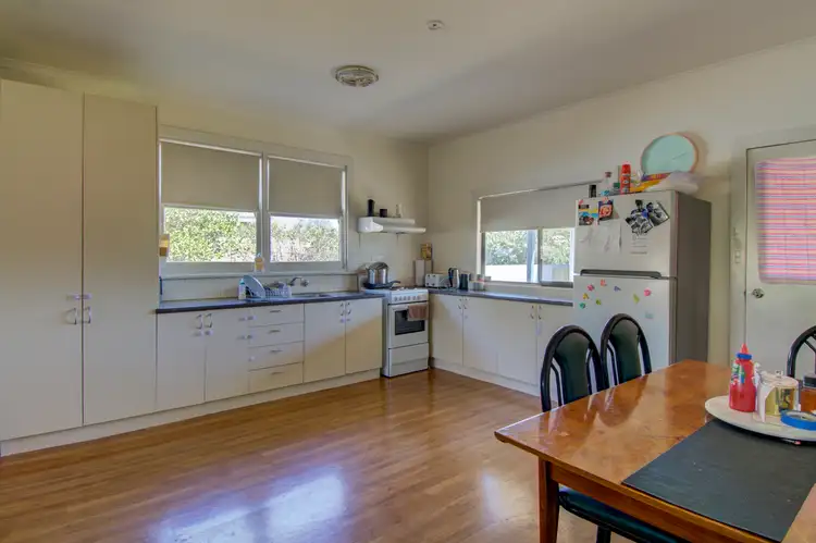 Fifth view of Homely house listing, 15 Alexander Avenue, Horsham VIC 3400