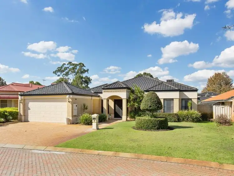 10 The Pines Grove, Jandakot WA 6164