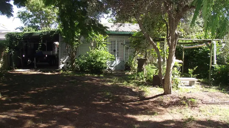 21 Central Ave, Scarborough QLD 4020