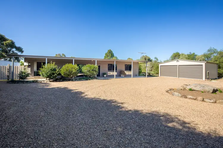 18 Connors Road, Lancefield VIC 3435