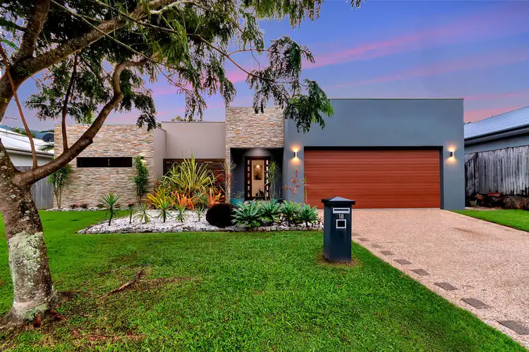 18 Davidson Close, Redlynch QLD 4870