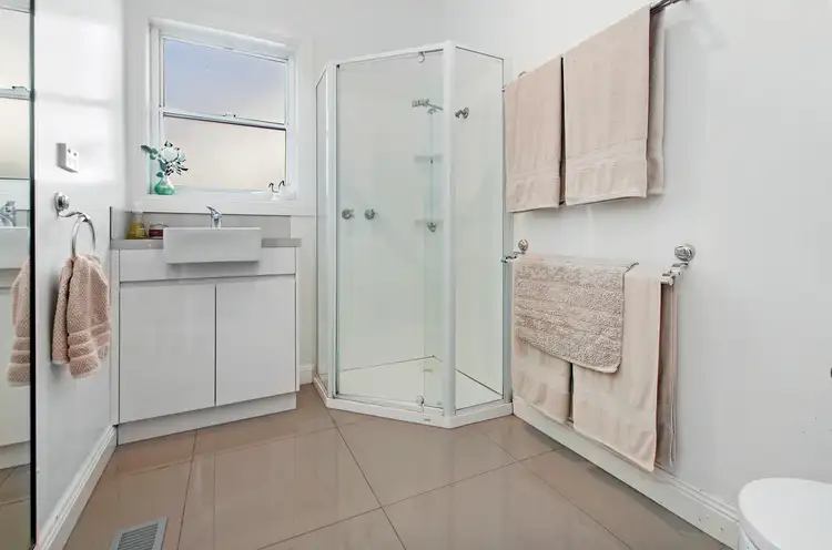 Sixth view of Homely house listing, 10 Carmichael Street, Hamilton VIC 3300