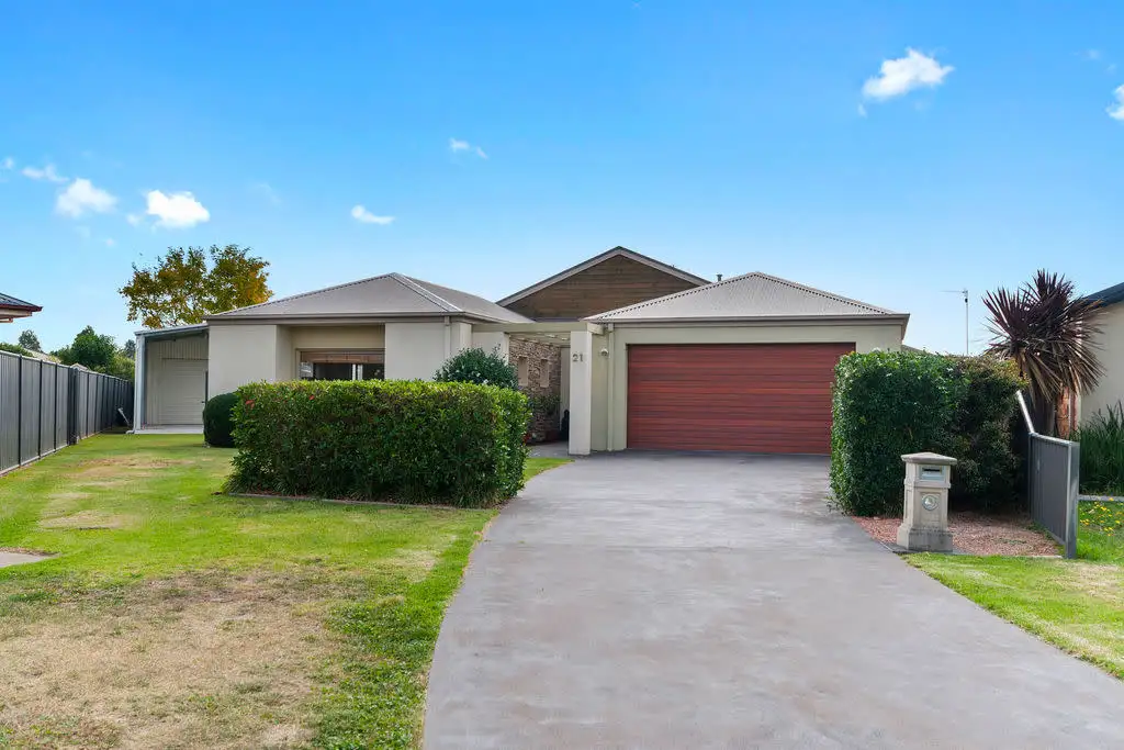 Main view of Homely house listing, 21 Krista Court, Sale VIC 3850