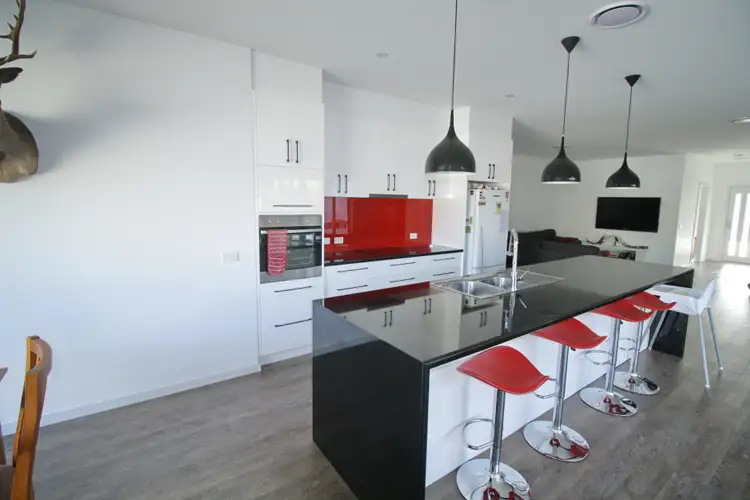 Sixth view of Homely house listing, 6 Galway Court, Mansfield VIC 3722