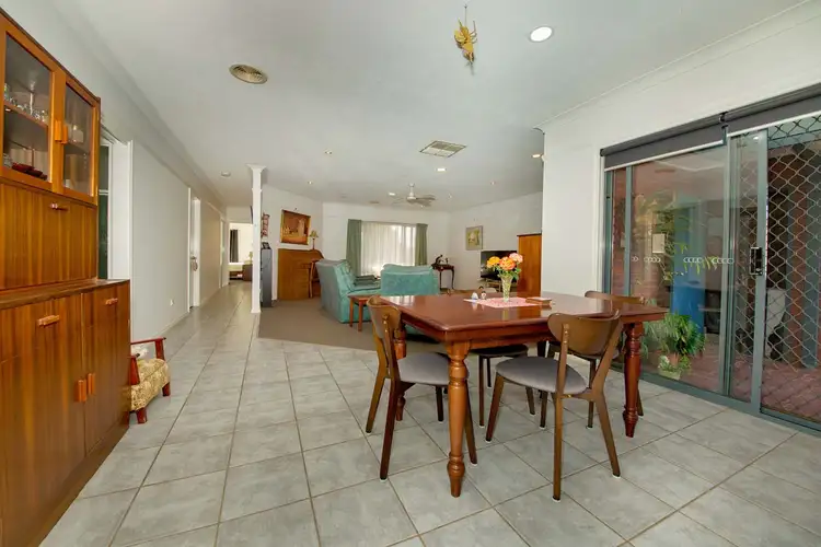 Fifth view of Homely house listing, 5 Kathryn Crescent, Yarrawonga VIC 3730