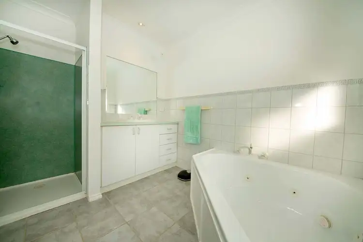 Seventh view of Homely house listing, 5 Kathryn Crescent, Yarrawonga VIC 3730
