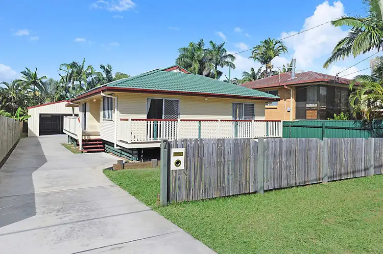 7 Mavor Street, Clontarf QLD 4019