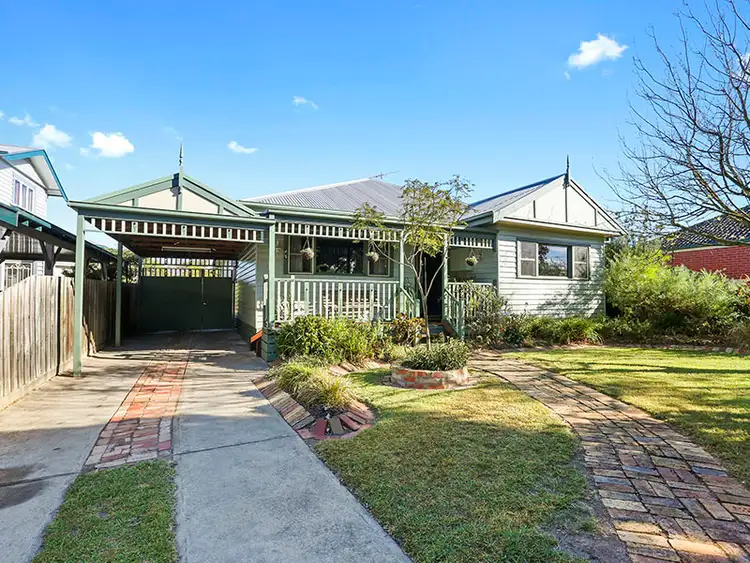 4 Elizabeth Street, Belmont VIC 3216