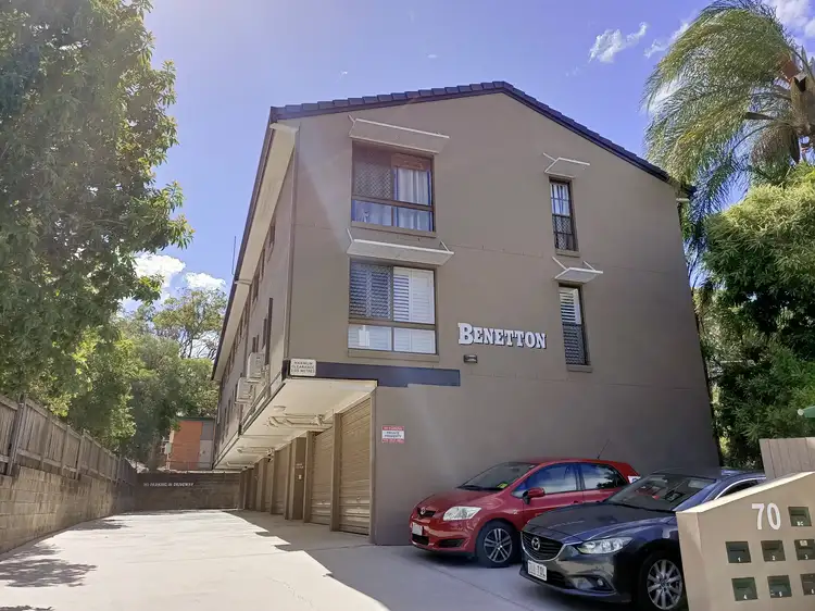 1/70 Hilltop Avenue, Chermside QLD 4032