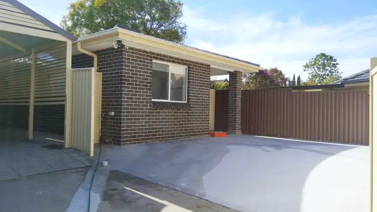 31a Astley Avenue