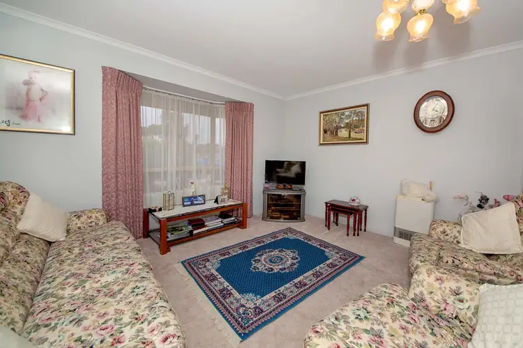 Fifth view of Homely house listing, 10 Shannon Court, Yarrawonga VIC 3730