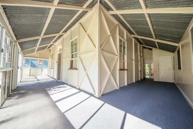 8 Shelley Street, Brassall QLD 4305
