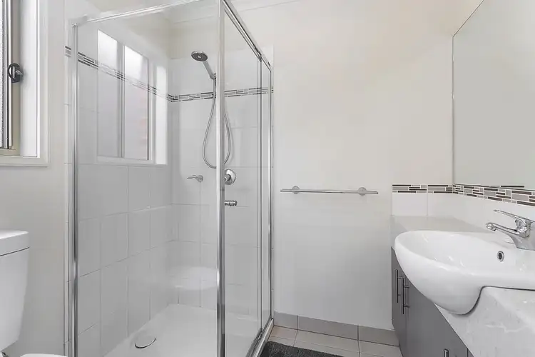Sixth view of Homely house listing, 6 Queen Street, Kangaroo Flat VIC 3555