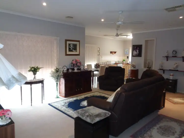 Second view of Homely house listing, 2 LEAHY CRT, Rochester VIC 3561