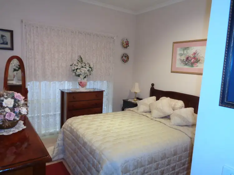 Seventh view of Homely house listing, 2 LEAHY CRT, Rochester VIC 3561