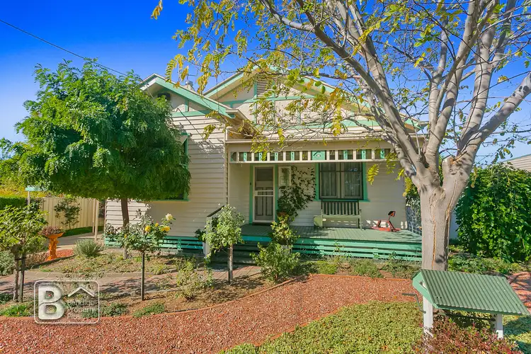 9 Hart Street, Rochester VIC 3561