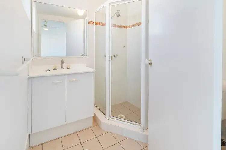 Seventh view of Homely apartment listing, 17/7 BARRANBALI, Chevron Island QLD 4217