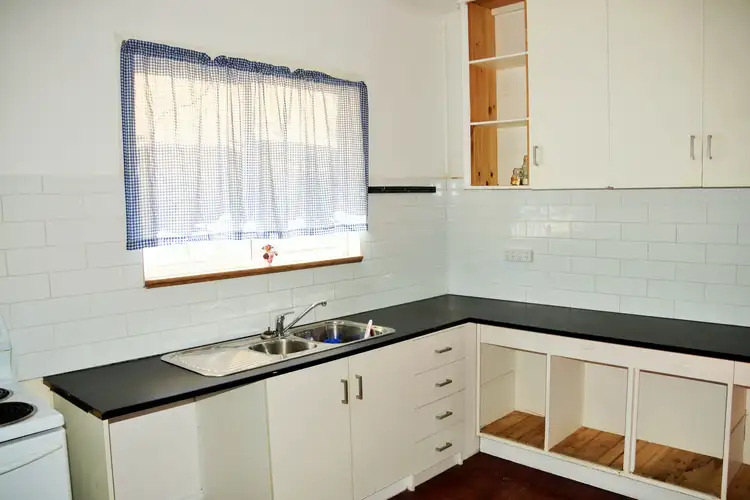 Sixth view of Homely house listing, 32 Mahonga Street, Jerilderie NSW 2716
