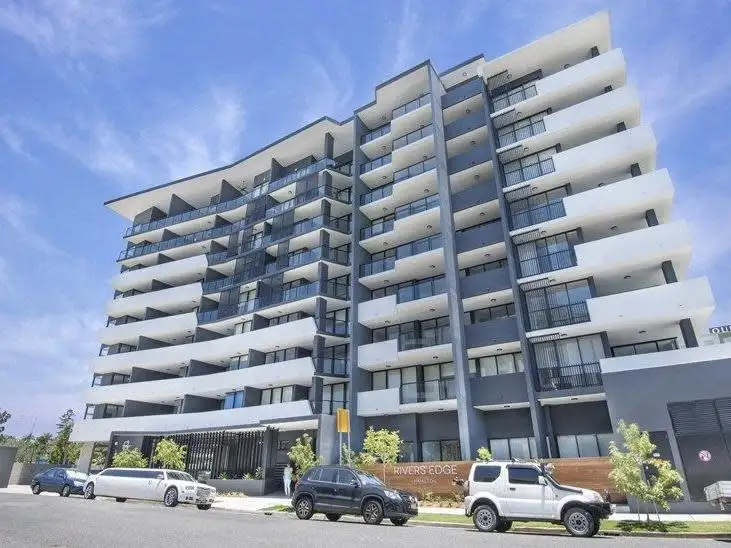 Main view of Homely apartment listing, 3br/8 Hunt Street, Hamilton QLD 4007
