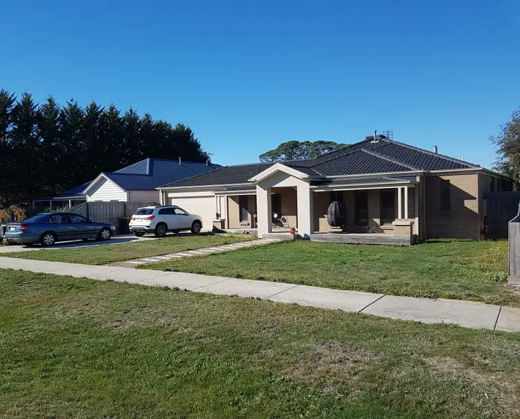 13A Blackwood Street, Ballan VIC 3342