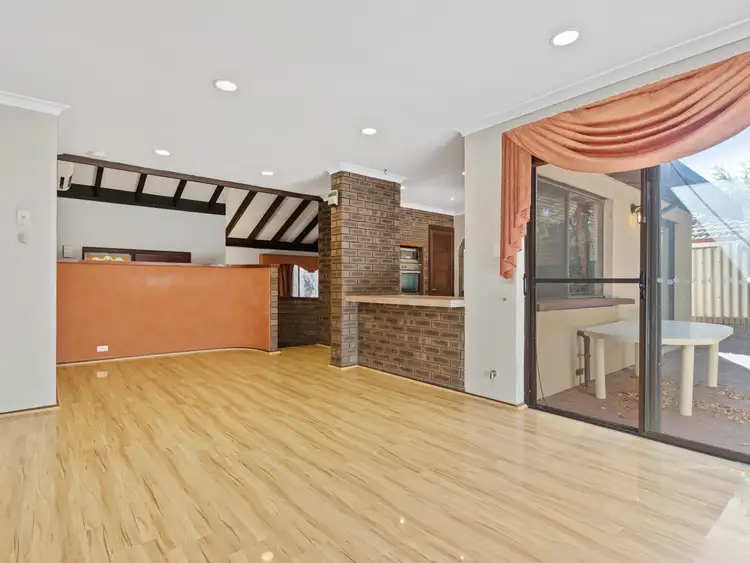 Seventh view of Homely house listing, 20 Winchester Way, Leeming WA 6149